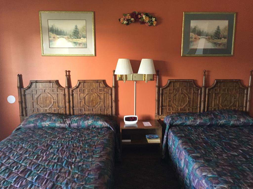 Ashland Motel Room photo